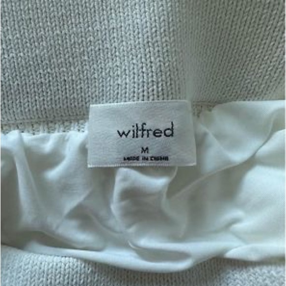New, never worn Aritzia Wilfred White Heirloom Skirt - Medium - Picture 6 of 11